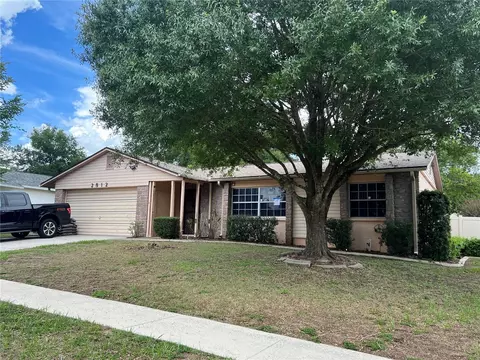 2812 Linden Tree St, Seffner, FL 33584