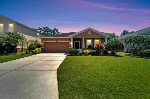 2711 Walden Woods Dr, Plant City, FL 33566