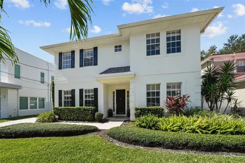 3212 W Lawn Ave, Tampa, FL 33611