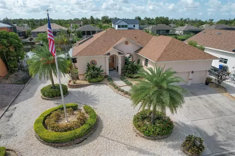 816 Golf Island Dr, Apollo Beach, FL 33572