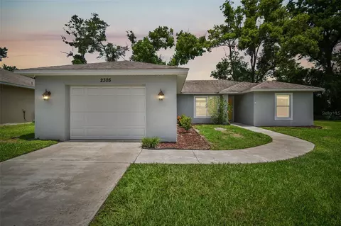 2305 Chestnut Hills Dr, Lakeland, FL 33805