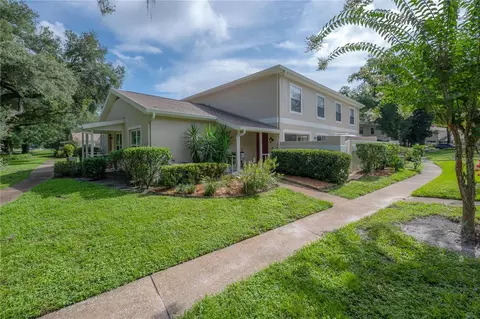 11805 Foxrun Ln, Temple Terrace, FL 33617
