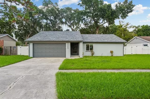 3303 Las Brisas Dr, Riverview, FL 33578