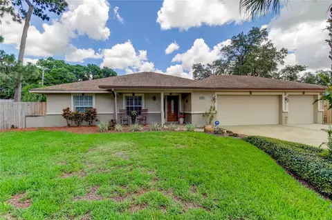 935 Stephen Foster Dr, Largo, FL 33771