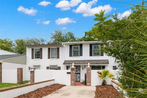 10015 N 53rd St, Temple Terrace, FL 33617