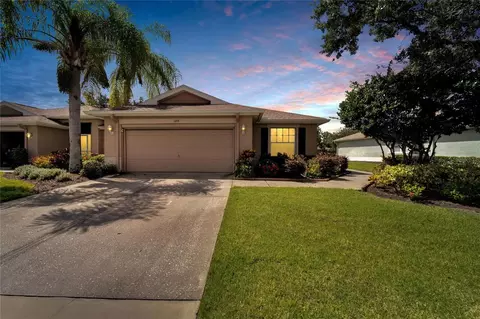 1255 Corinth Greens Dr #31, Sun City Center, FL 33573