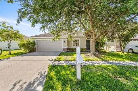 3906 Washburn Pl, Wesley Chapel, FL 33543