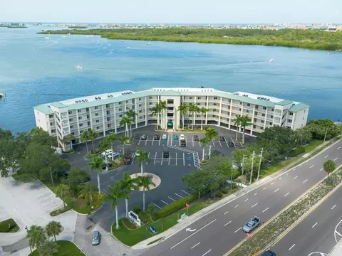 8800 Bay Pines Blvd #111, Saint Petersburg, FL 33709