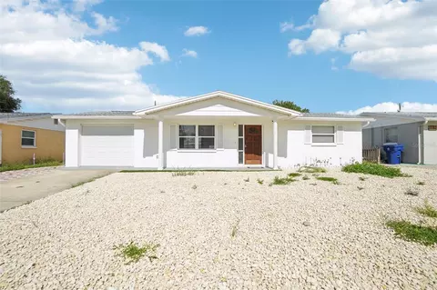 1043 Cornwall Dr, Holiday, FL 34691