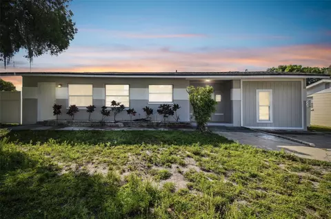 38032 14th Ave, Zephyrhills, FL 33542
