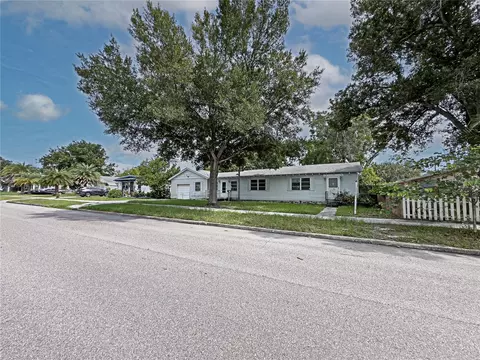 5130 Dartmouth Ave N, Saint Petersburg, FL 33710