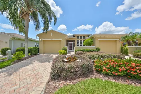 2452 Kensington Greens Dr, Sun City Center, FL 33573