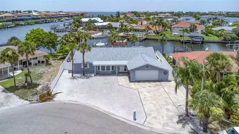 6306 Cottonwood Ln, Apollo Beach, FL 33572