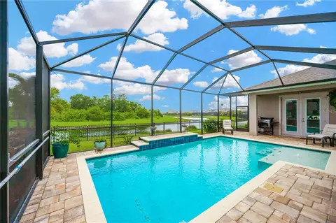 7513 Paradiso Dr, Apollo Beach, FL 33572