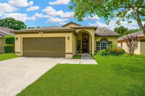 1701 Elk Spring Dr, Brandon, FL 33511