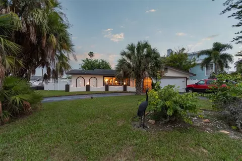 675 115th Ave, Treasure Island, FL 33706