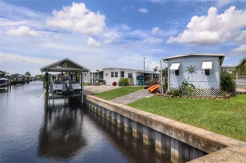 126 S Saint Thomas Cir, Apollo Beach, FL 33572