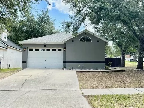 629 Cape Cod Cir, Valrico, FL 33594