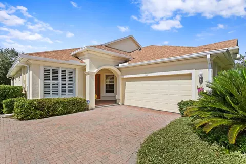 27421 Mistflower Dr, Wesley Chapel, FL 33544