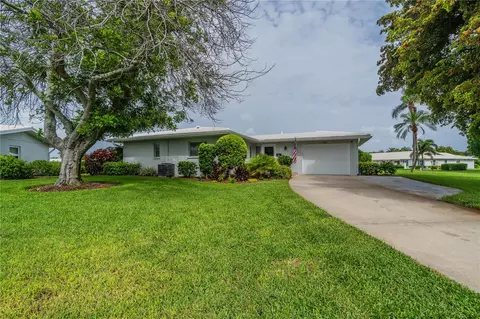 900 Village Green Pkwy, Bradenton, FL 34209
