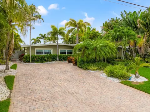 11300 4th St E, Treasure Island, FL 33706