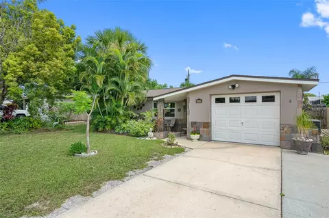 5353 Celcus Dr, Holiday, FL 34690