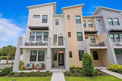 2557 11th Pl N, Saint Petersburg, FL 33713