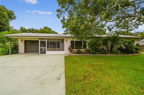 2108 Crosby Rd, Valrico, FL 33594