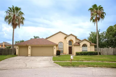 1401 Dinsmore Pl, Brandon, FL 33511