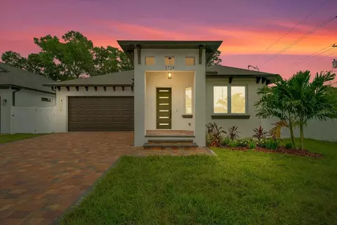 2724 W Dewey St, Tampa, FL 33607