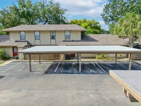 807 Hunters Ct, Brandon, FL 33511