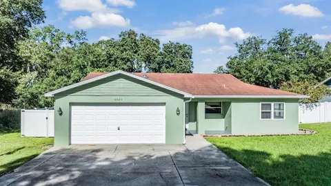12029 San Angela Dr, San Antonio, FL 33576