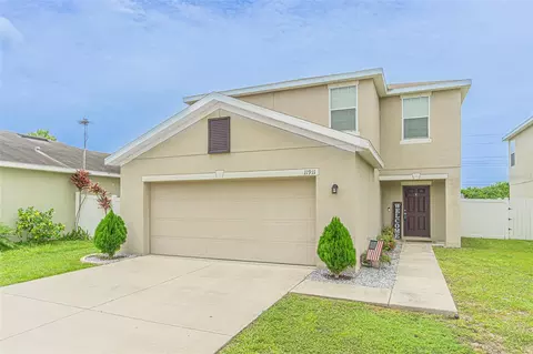 11911 Grand Kempston Dr, Gibsonton, FL 33534