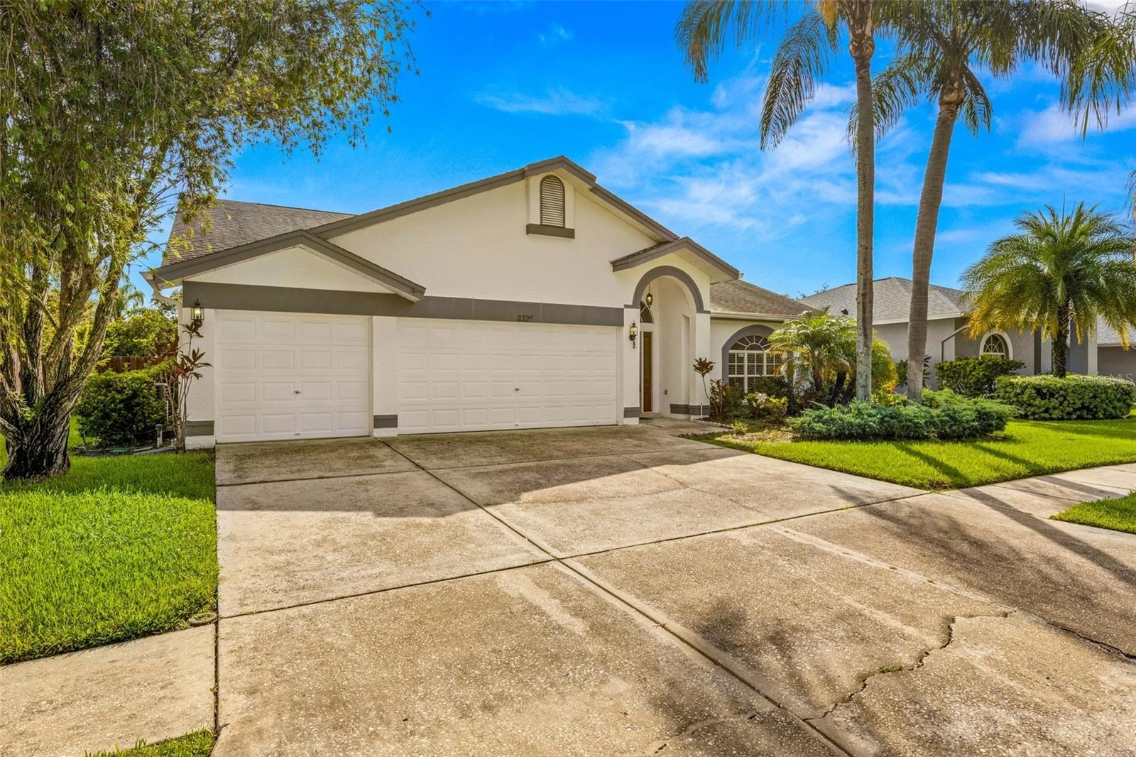 11326 Bloomington Dr  