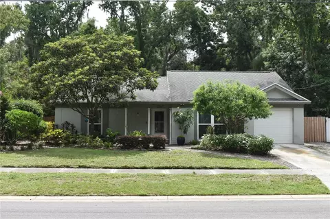 2107 N Johnson St, Plant City, FL 33563