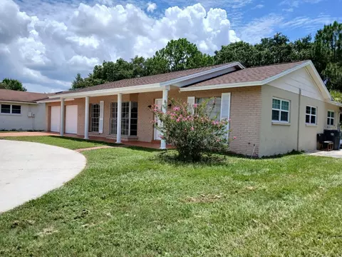8408 Wooddrift Dr, Tampa, FL 33615
