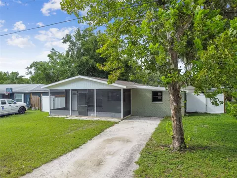7024 Filbert Ln, Tampa, FL 33637