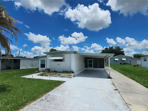 5326 Amanda St, Zephyrhills, FL 33542