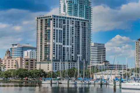 1 Beach Dr SE #2112, Saint Petersburg, FL 33701