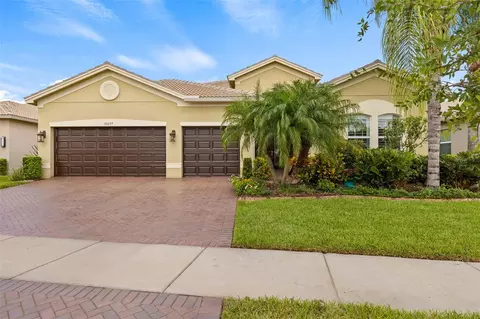 16039 Cape Coral Dr, Wimauma, FL 33598