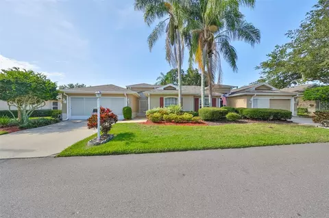 1111 Corinth Greens Dr, Sun City Center, FL 33573