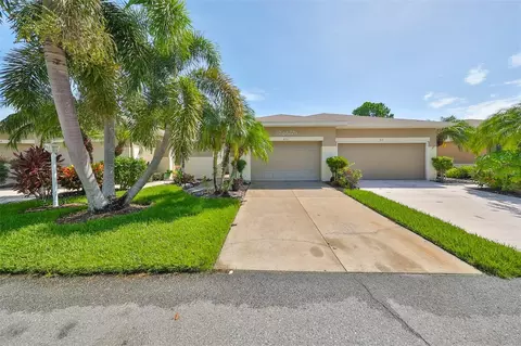 633 Tremont Greens Ln #16, Sun City Center, FL 33573
