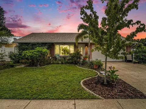 1737 Sue Dr, Clearwater, FL 33759