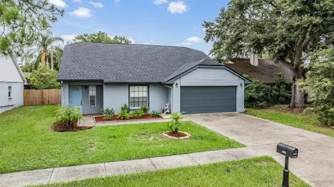8708 Lindenhurst Pl, Tampa, FL 33634