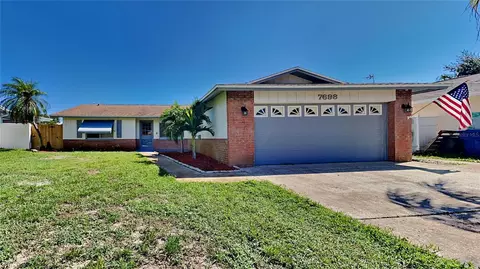 7698 Ashford Ct N, Saint Petersburg, FL 33709