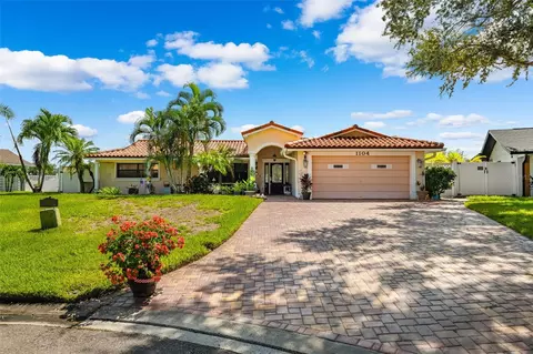 1104 81st St S, Saint Petersburg, FL 33707