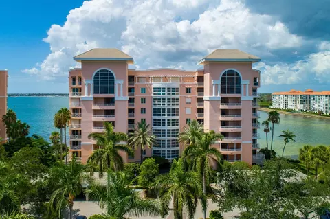 4993 Bacopa Ln S #605, Saint Petersburg, FL 33715