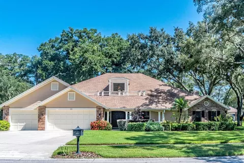 121 Barrington Dr, Brandon, FL 33511