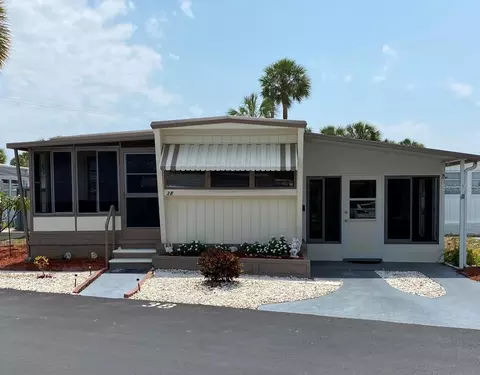 4851 W Gandy Blvd #B10L38, Tampa, FL 33611