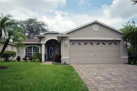 12122 Loblolly Pine Dr, New Port Richey, FL 34654
